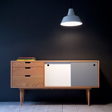 وحدة أدراج جانبية – خشب كونتر × أرجل موسكي بدهان دوكو + أوستر