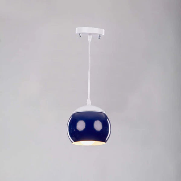 نجفة ألومنيوم متوسطة الحجم بتصميم عصري أنيق